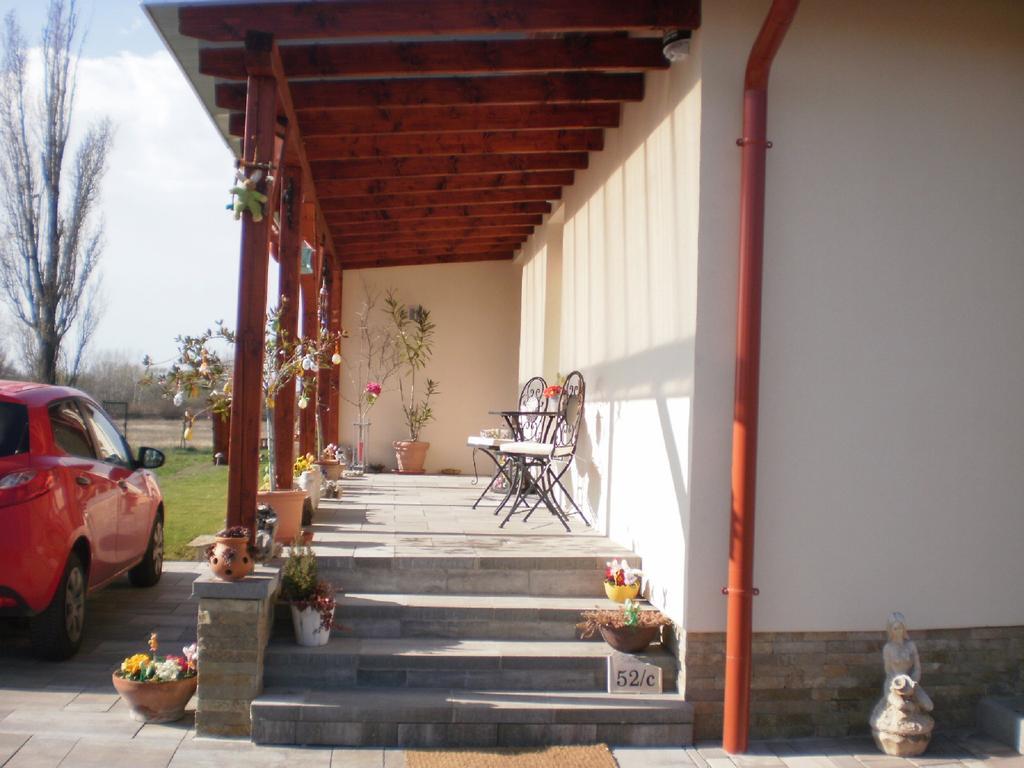 Molni Balatonfuzfo Exterior foto