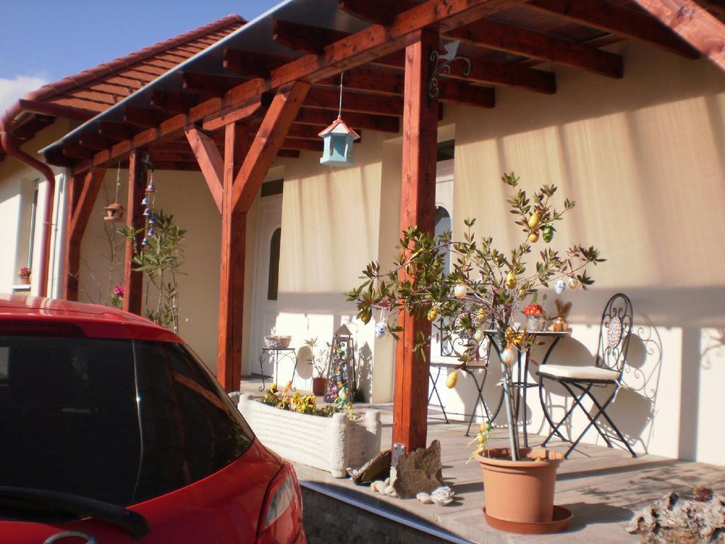 Molni Balatonfuzfo Exterior foto